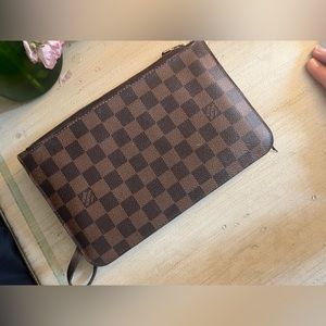 Neverfull pouchette - gently used